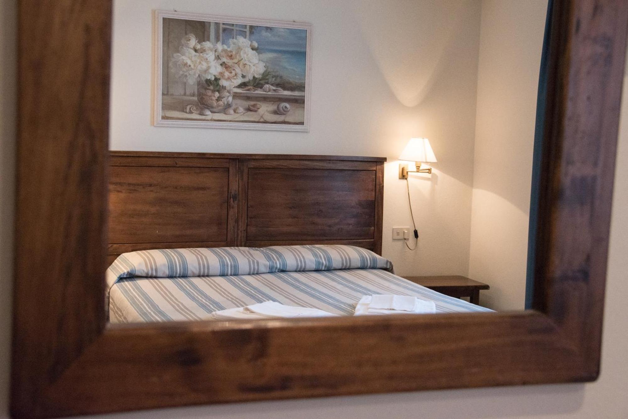 Hotel Villa Rodriguez Capoliveri Kültér fotó
