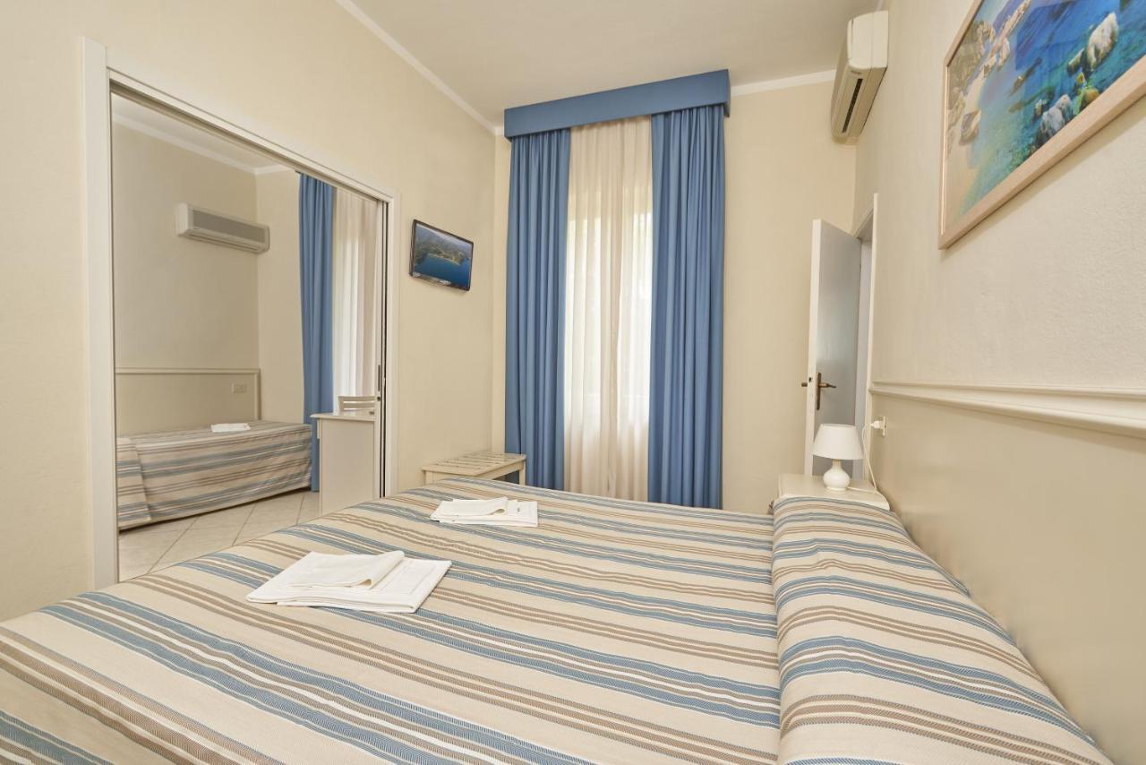 Hotel Villa Rodriguez Capoliveri Kültér fotó